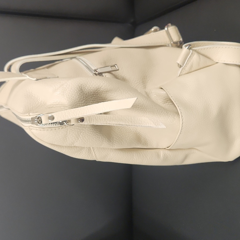 Women's Leather Backpack made in Italy - Picture 3 of 6